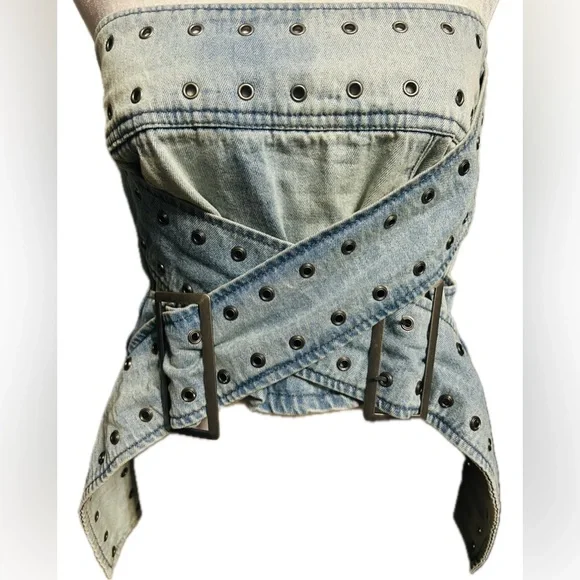 NWT Fashion Nova SZ XS blue denim strapless top w/belt accents/rear zip/bust 28” - Picture 7 of 12